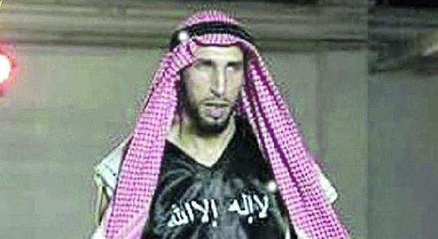 Terrorismo, chiesti sei anni e mezzo per il kickboxer dell'Isis e sua moglie
