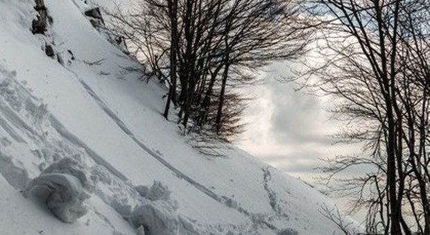 Avellino, cinque persone bloccate in auto dalla neve: salvate