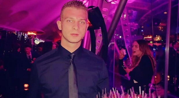 Yuri Urizio, cameriere comasco di 23 anni: ecco chi era il ragazzo ucciso sulla Darsena a Milano