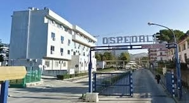 Ospedale di Caserta, concorso per direttore di Farmacia: la commissione rinuncia
