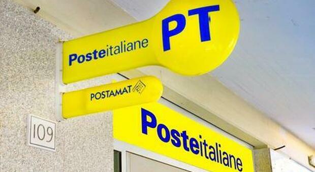 Poste Italiane, firmato il nuovo contratto: ai dipendenti un aumento di 110 euro in più al mese