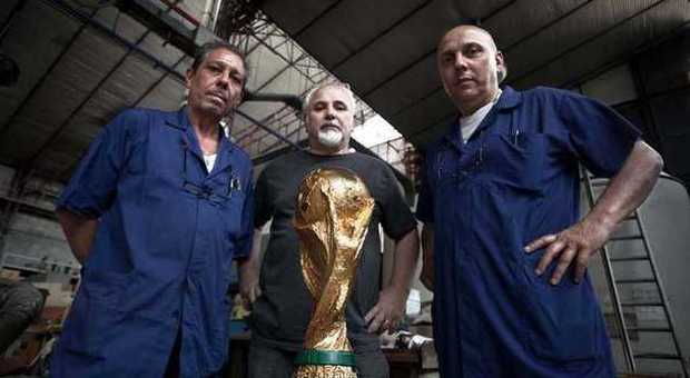 La Coppa del Mondo è made in Italy: realizzata in un'azienda alle porte di Milano