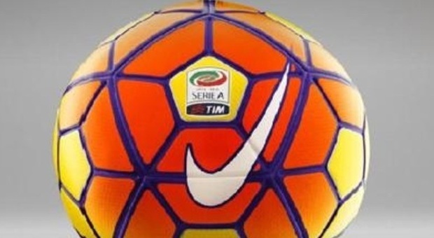 Serie A, domani debutta il nuovo pallone ad alta visibilità