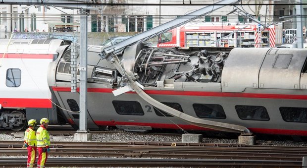 Treno Milano-Basilea deraglia in Svizzera