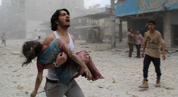 Strage di civili in Siria raid turchi fanno decine di morti