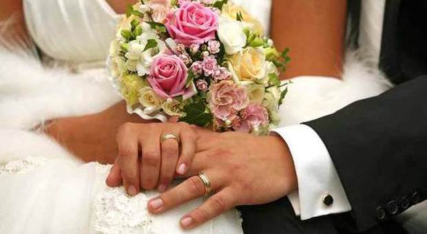 I matrimoni riparatori non gli evitano l'espulsione: tunisino rimpatriato