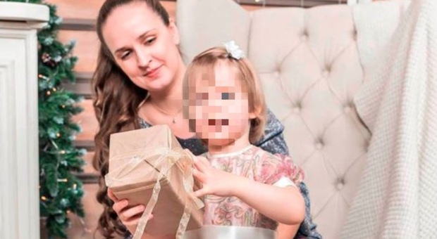 Estetista uccide a coltellate una cliente 38enne e la figlia di 4 anni: la vittima non aveva pagato un conto di 600 euro