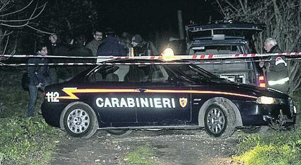 I carabinieri sul luogo dell'accaduto