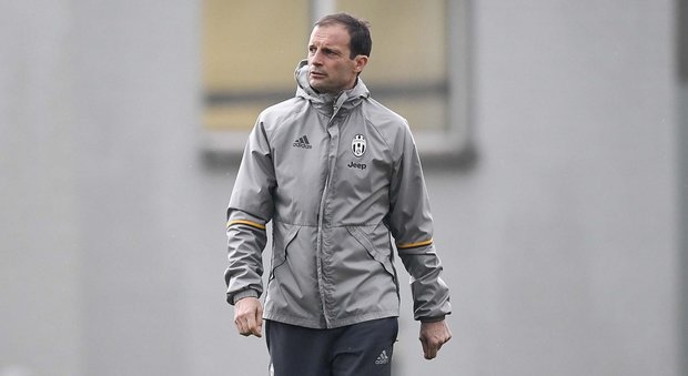 Juventus, Allegri: «Sarà una partita bellissima. Dybala e Mandzukic non vanno rischiati». La squadra a Napoli, nessun tifoso