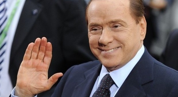 Berlusconi operato, sostituito il pacemaker ​al cuore: "Sarà dimesso sabato mattina"