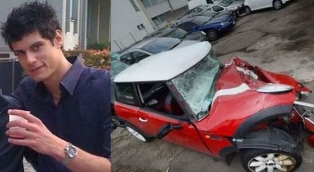 Alex Di Stefano e la sua auto distrutta dopo il tragico impatto