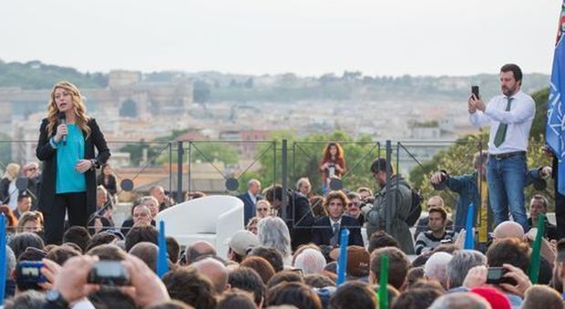 Roma, manifestazioni e cortei paralizzano la città