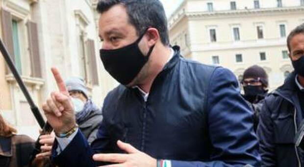 Immigrati, Ue e alleati scomodi: l'ultima capriola "pragmatica" di Salvini