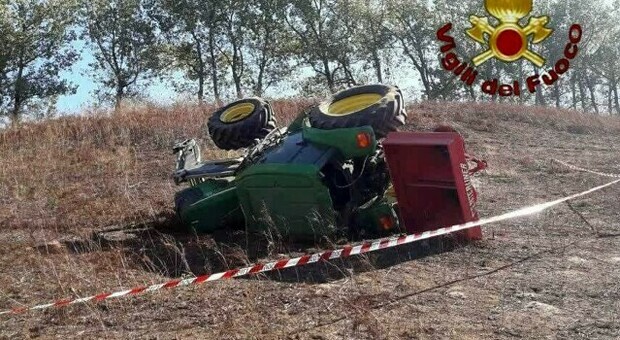 Novara, in moto si scontra con il trattore guidato dal padre: morta una 16enne ad Armeno