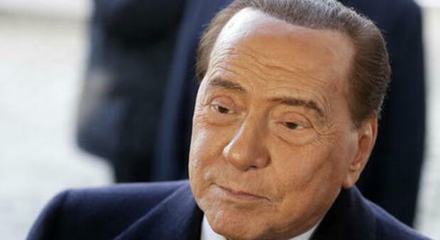 Berlusconi, l'avvocato: «Condizioni di salute severe». Il pm: «Segreto di Pulcinella, avanti col processo Ruby ter»