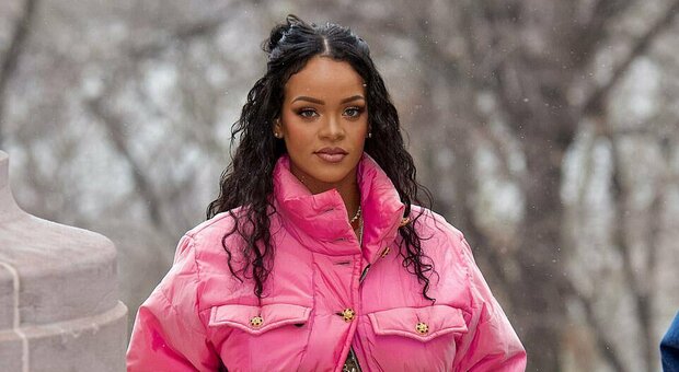 Rihanna è incinta: le foto con A$AP Rocky con il pancione in bella vista