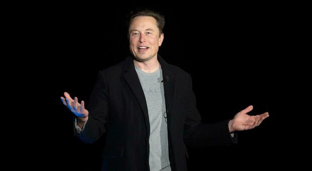 Elon Musk, il suo patrimonio ha perso oltre 100 miliardi, 28 solo nell'ultimo mese: è ancora il più ricco del mondo?