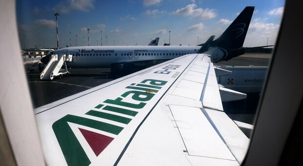 Alitalia, via libera alla nuova società: Caio presidente, Lazzerini ad Alitalia, via libera alla nuova società: Caio presidente, Lazzerini ad