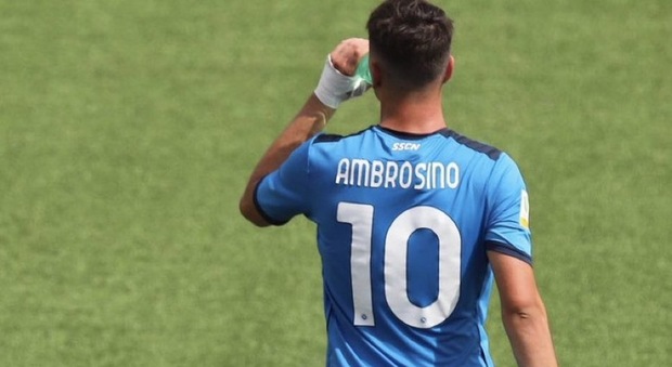 Napoli, Ambrosino è super: Juventus battuta a domicilio 2-1