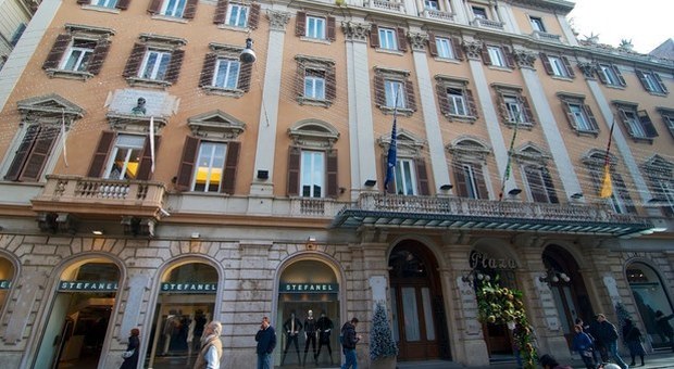 Tassa di soggiorno evasa, il proprietario dell'hotel Plaza di Roma patteggia