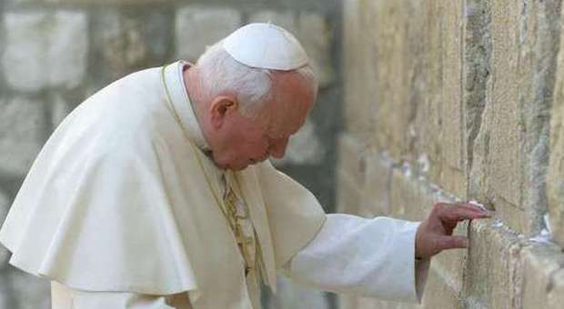 La reliquia del sangue di Giovanni Paolo II arriva in Campania