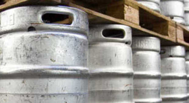 Maxi sequestro di birra low cost in frontiera: arriva dalla Romania