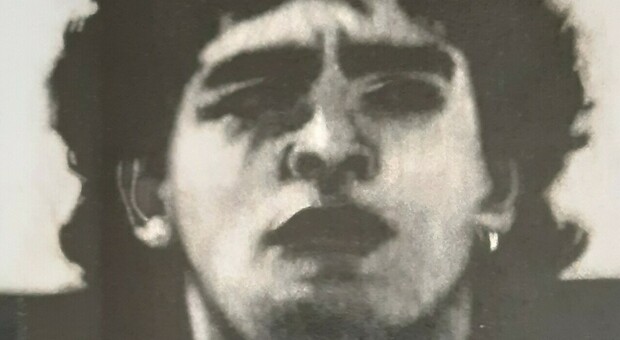 Maradona, il poema di Diego nel libro di Cristian Izzo