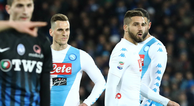 Napoli, Sarri verso la Juventus con il dubbio in attacco: torna Milik?