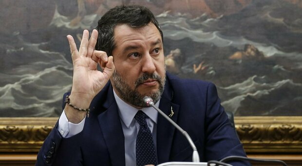 La social hit dei politici italiani: al primo posto svetta Salvini seguito da Grillo e Renzi
