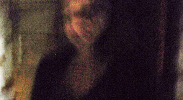 "Ho fotografato una strega", l'immagine choc del ghost hunter fa il giro della rete - Guarda