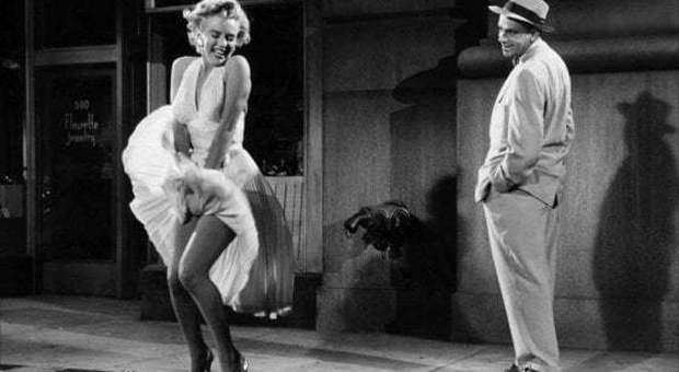 La celebre scena del film "Quando la moglie è in vacanza", Nasce il mito di Marilyn Monroe.