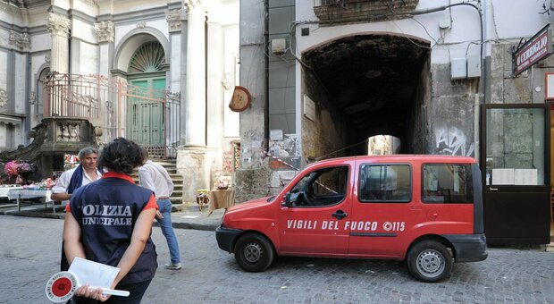 Napoli: occupazione abusiva di immobile nel centro storico, scatta il decreto di sequestro