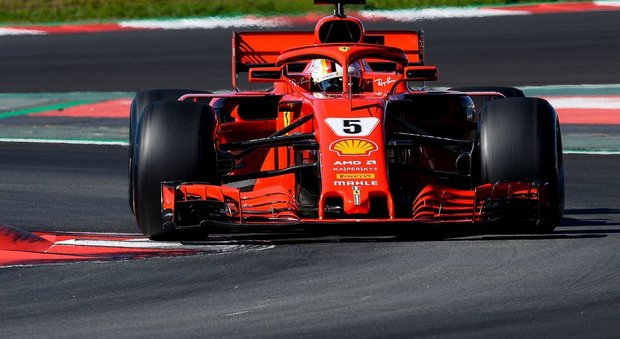 Vettel vola nella terza giornata di test a Barcellona: suo il record della pista