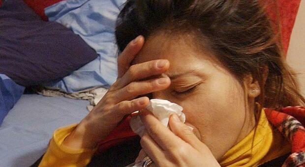 Raffreddori e mal di gola dilagano oltre la pandemia, ecco cosa fare