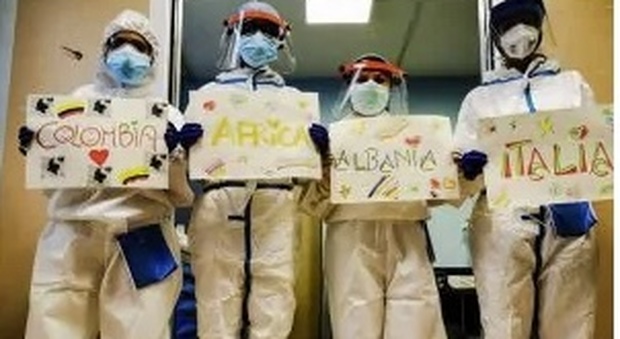 Quattro donne da quattro nazioni insieme in ospedale per combattere il virus: «Nessuno si salva da solo»
