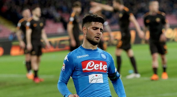 Napoli, come pesa il gol di Dybala: disfatta con la Roma, finisce 2-4