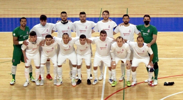 I giocatori dell'Italservice Pesaro a Podgorica contro il Titograd