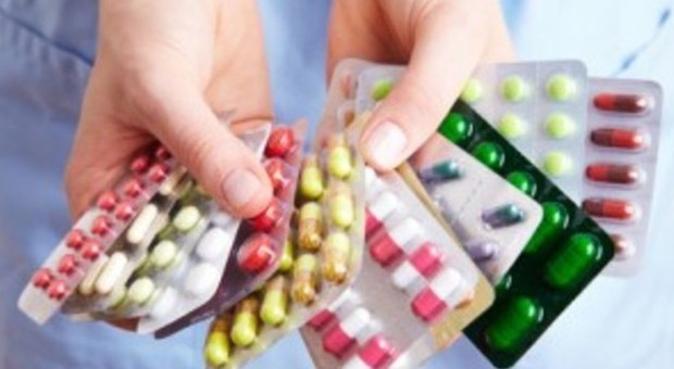 Farmaci, il 50% di quelli venduti online è falso o contraffatto