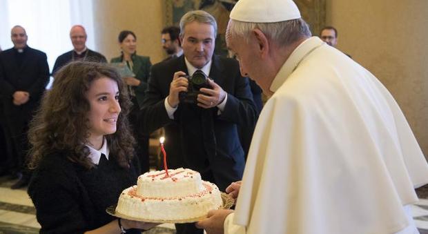 Il Papa compie 79 anni, valanga di auguri in Vaticano