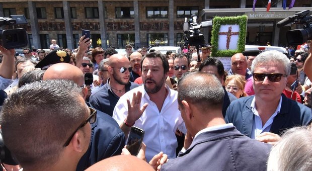 Soros: «Forte minaccia dalla stretta relazione tra Salvini e Putin»