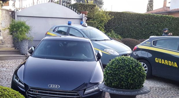 immagine Riciclaggio ed evasione fiscale: sequestro milionario ai Castelli