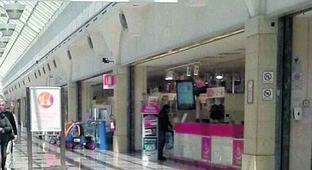 Auchan, contratti cambiati ma senza pressioni indebite: due assoluzioni