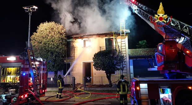Incendio in una casa a Loria