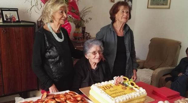 Pietro e Ida, 106 e 104 anni: ecco i nonnini centenari del Cilento