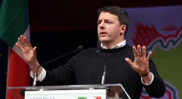 Renzi sprona il Pd e attacca Grillo: «Spregiudicato pregiudicato»