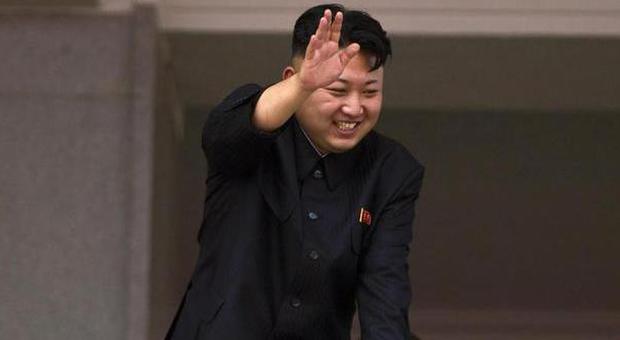 Kim Jong-Un e la passione per l'Emmental: "Ingrassa sempre più, vuole somigliare al nonno"