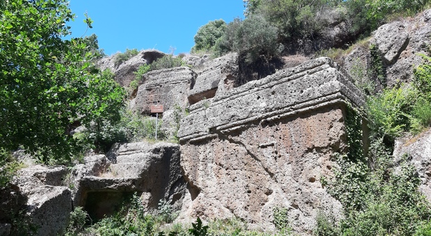 Alla scoperta di Norchia, la "piccola Petra" del Lazio