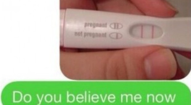 L'amante gli scrive: "Sono incinta" su Whatsapp. Ecco l'esilarante reazione di un uomo