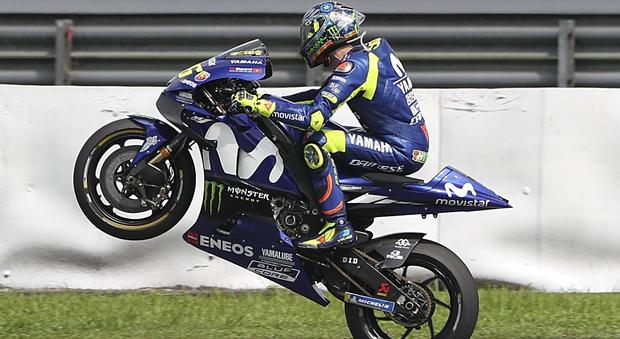 Moto Gp, Zarco il più veloce davanti a Rossi nella seconda giornata di test in Qatar,