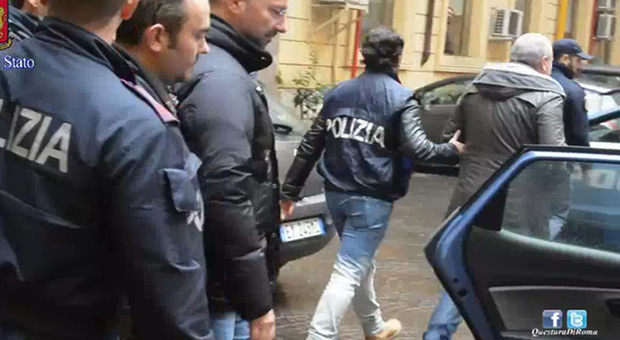 Arrestato spacciatore gambiano di 20 anni, fuggiva in treno a Roma